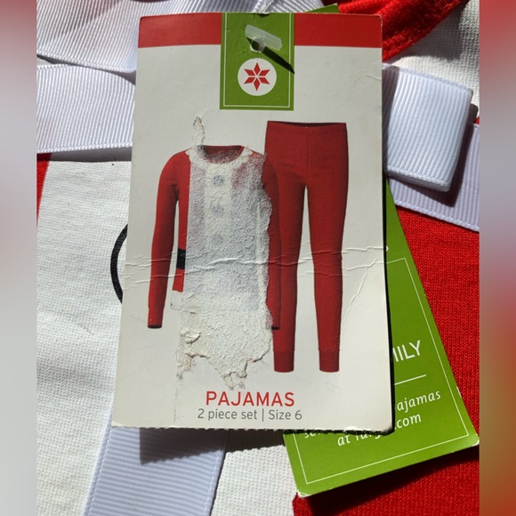 NWT Children’s Christmas Santa Pajama Set from Target Size 6 - Picture 5 of 8